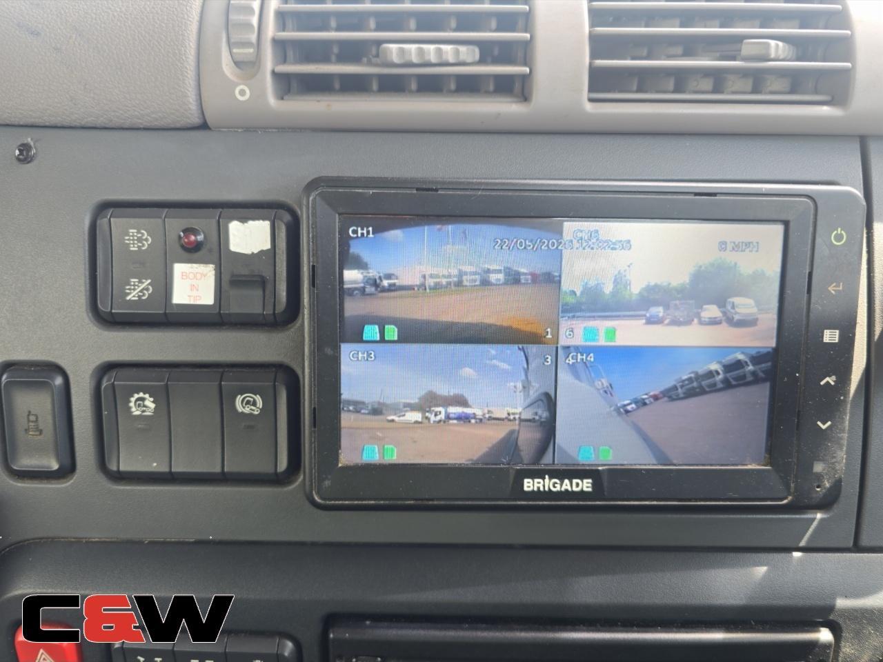 Vehicle image 37